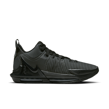 LeBron Witness 7 Basketball Shoes